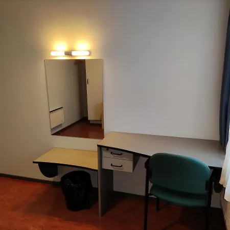 Vaivion Kurssikeskus Hotel *